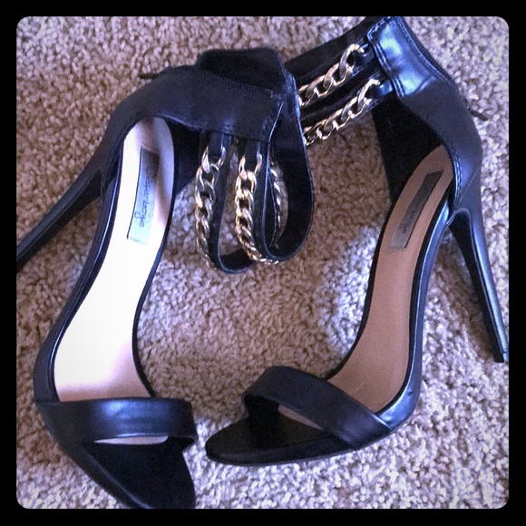 Shoes - Picture 1 of 1